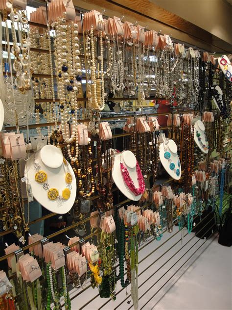 Jewelry Consignment Services .